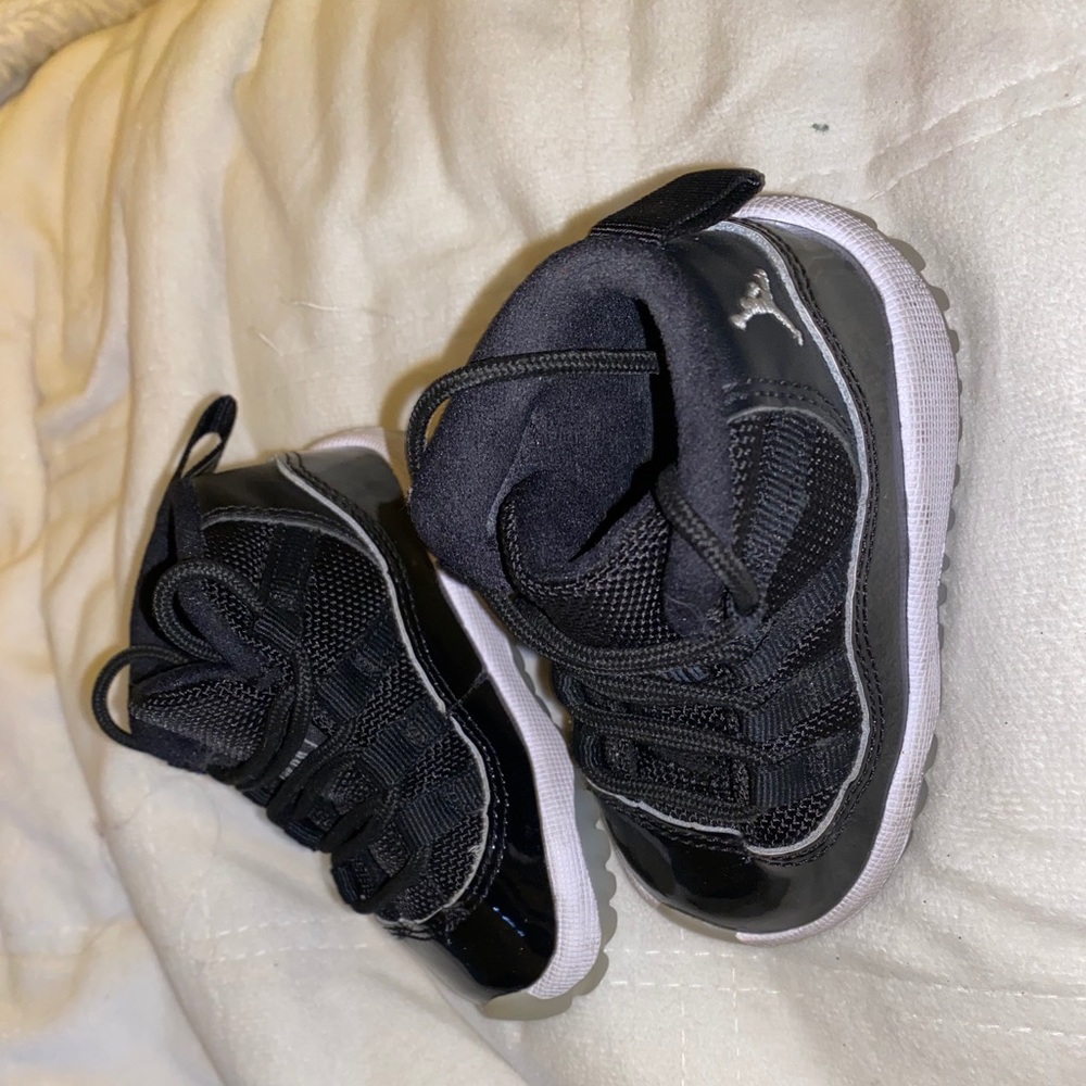 COPY - Toddler shoes Size 4c